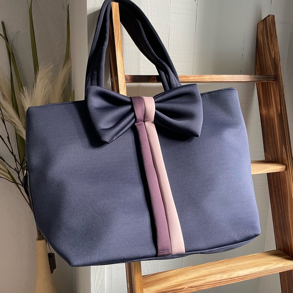 Stella & Dot navy shoulder bag with bow detail